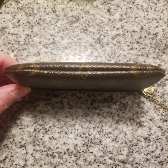 ❌‼️SOLD‼️❌ - LV Key Pouch/Cles Mono - Vintage - 💯 Authentic - Picture 5 of 6